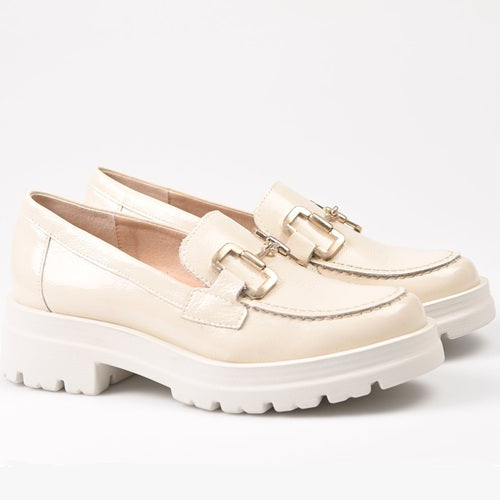 Pitillos Loafer Kate 5651 Μπεζ-Κρεμ Λουστρίνι