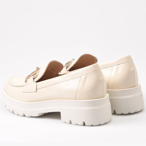 Pitillos Loafer Kate 5651 Μπεζ-Κρεμ Λουστρίνι